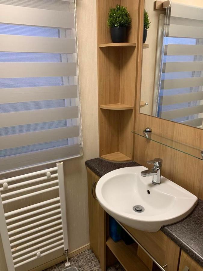 B7 Millfields, - 3 Beds, Ramp Access, Pet Friendly * Инголдмелс